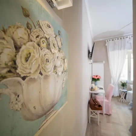 Chic In Center Salerno