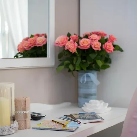 Bed & Breakfast Chic In Center